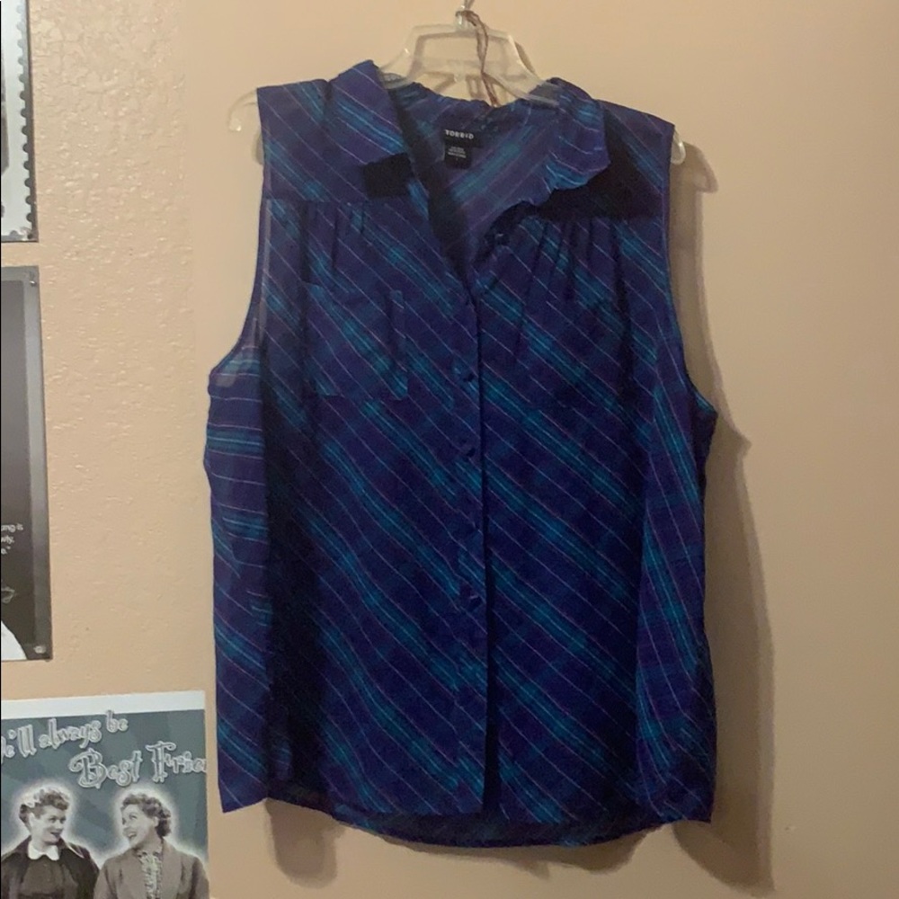 Torrid size 1 lightweight tank top